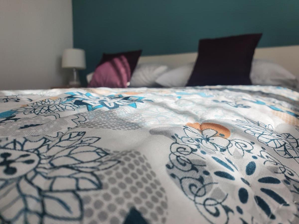 Cozy Two-bedroom Apartament